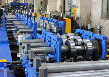 Interchangeable C Z Purlin Roll Forming Machine With Infinitely Adjustable Cutting Dies